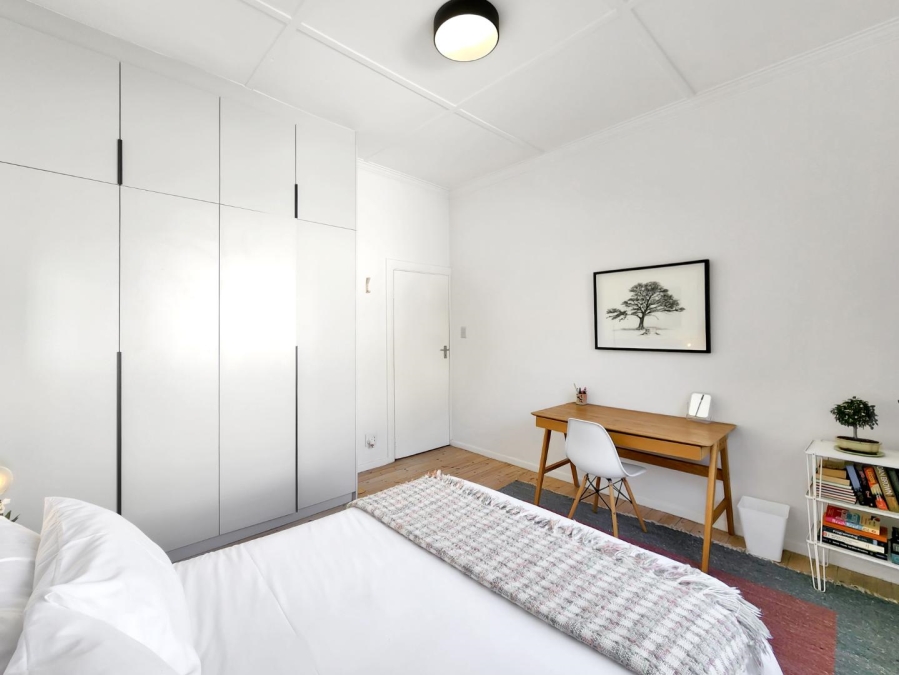 To Let 2 Bedroom Property for Rent in Green Point Western Cape